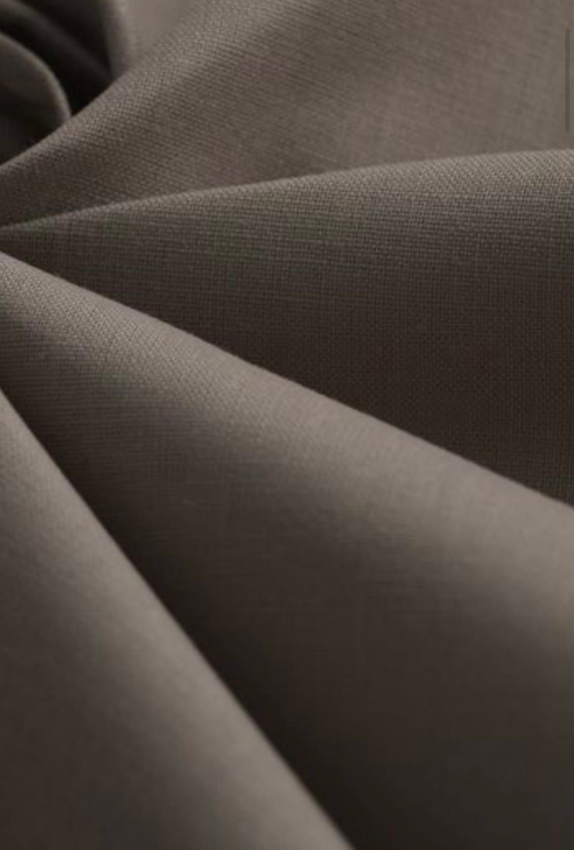 Set N7 : L'Hymne à l'Oversize, au Haut de Gamme et au Fait Main 6 Set N7 : L'Hymne à l'Oversize, au Haut de Gamme et au Fait Main – Image 6